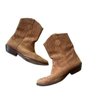 Western leather cowboy boots